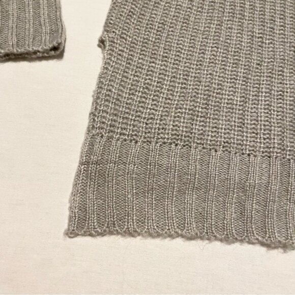 Ex-Girlfriend Womens Long Sleeve Sweater Cut Out Shoulders Size XL - Picture 15 of 16